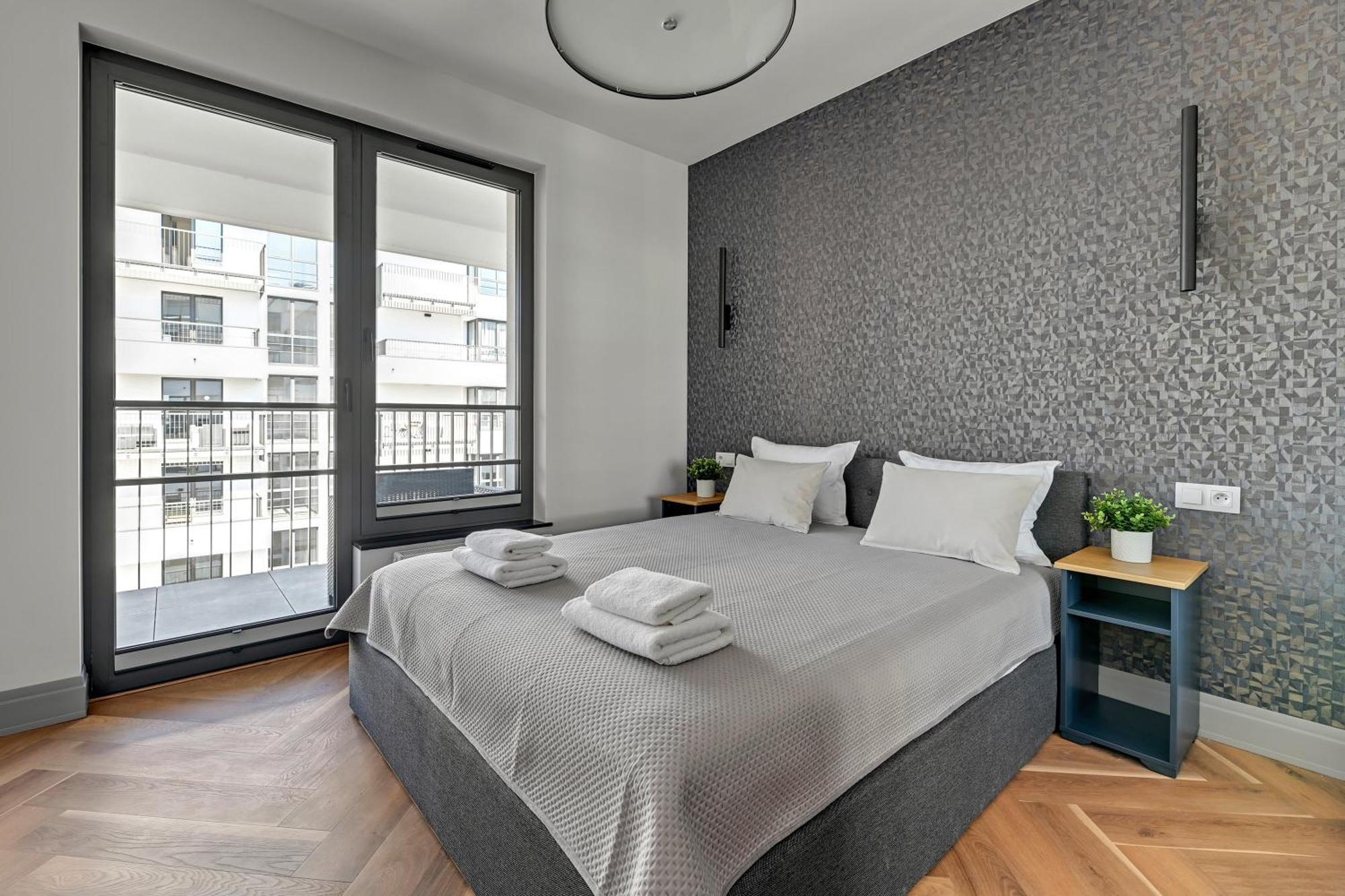 Doki Apartments By Staywin Danzica Esterno foto