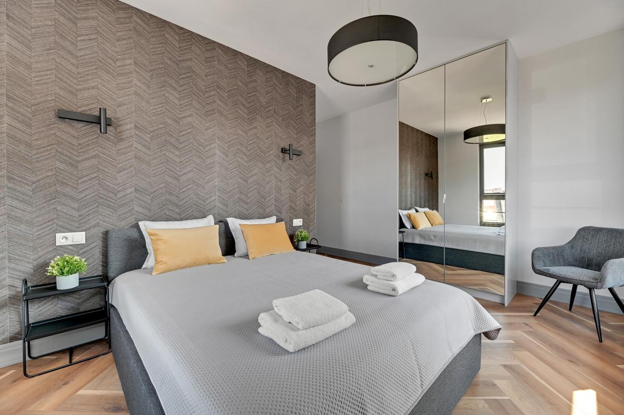 Doki Apartments By Staywin Danzica Esterno foto
